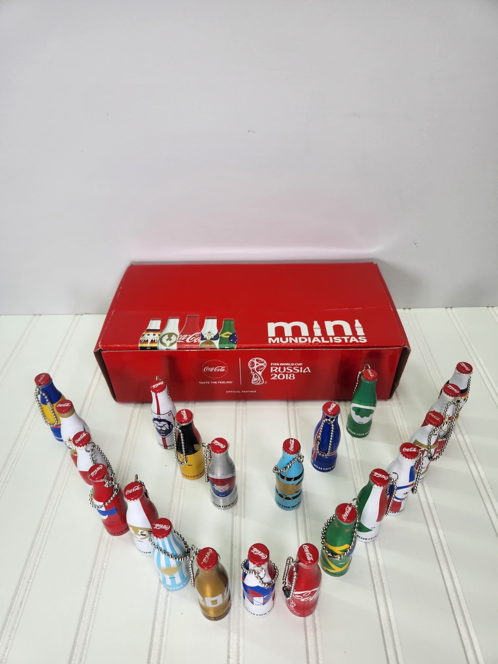 Coca Cola Collection 2018 World Cup 21 Mini Bottle Keychain Set - Multicolor - Picture 2 of 5